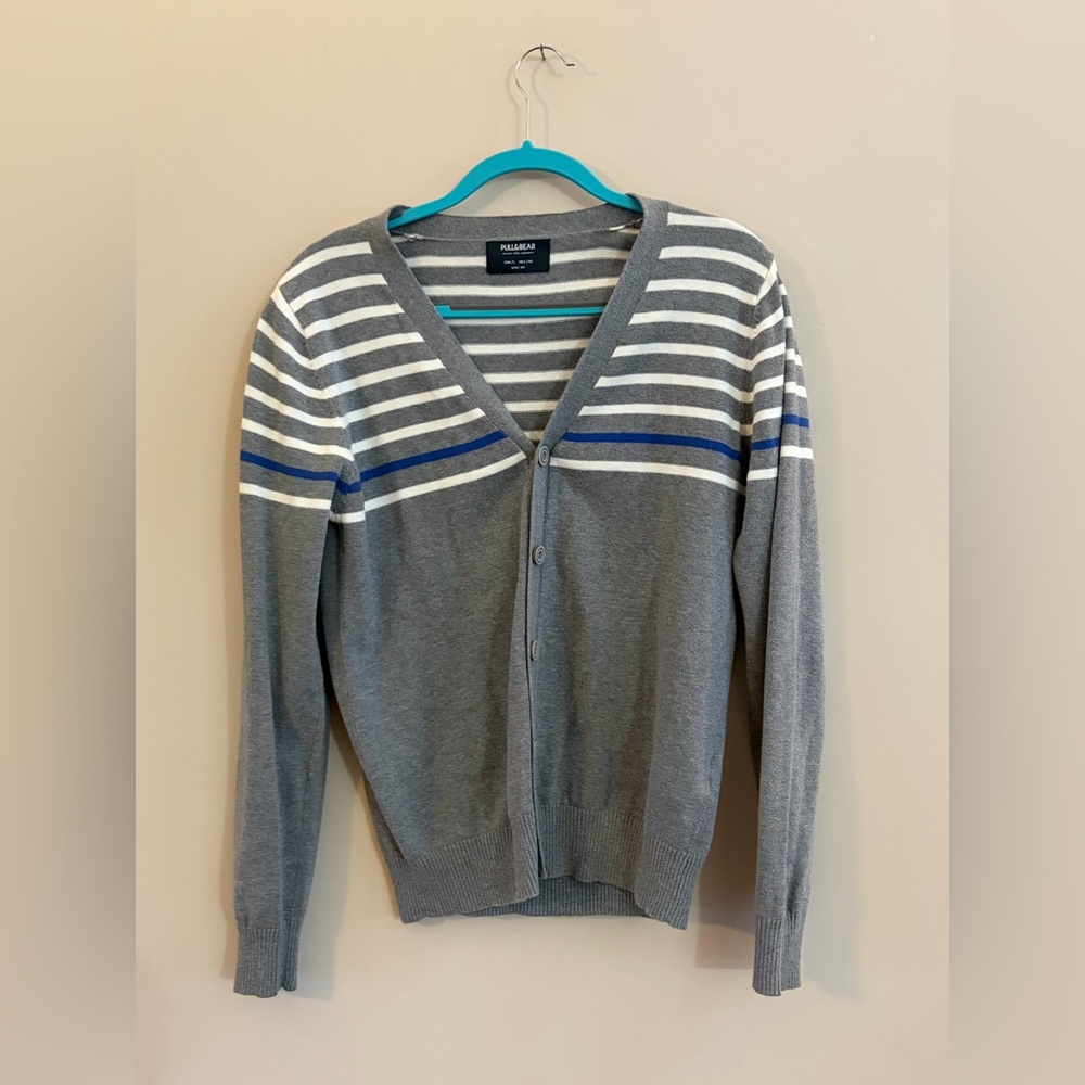 Pull&Bear Long Sleeve V-Neck Striped Buttoned Cardigan Sweater, Blue Gray White
